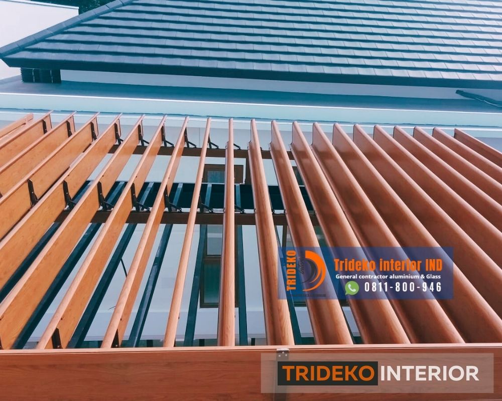 Sunlouvre Premium dengan Motif Urat Kayu 2 Sunlouvre Premium dengan Motif Urat Kayu