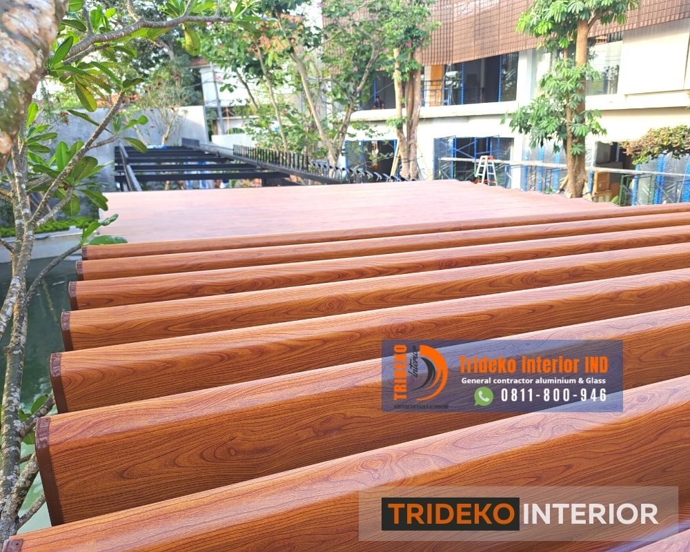 Sunlouvre Premium dengan Motif Urat Kayu 5 Sunlouvre Premium dengan Motif Urat Kayu